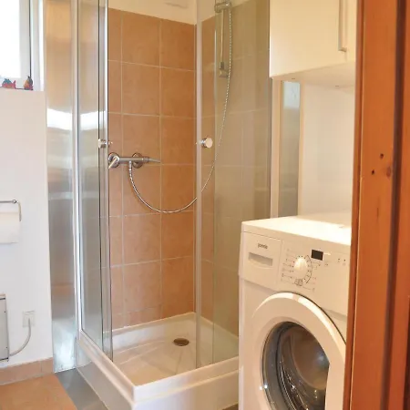 Three-bedroom Holiday In Otterup