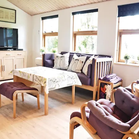 Three-bedroom Holiday In Hébergement de vacances